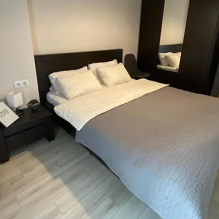 Sol'S M2 White Modern Apartments Tbilisi Exterior photo