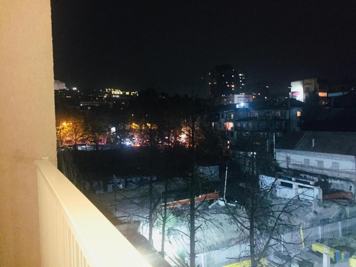 Sol's M2 White Modern Апартаменты Тбилиси